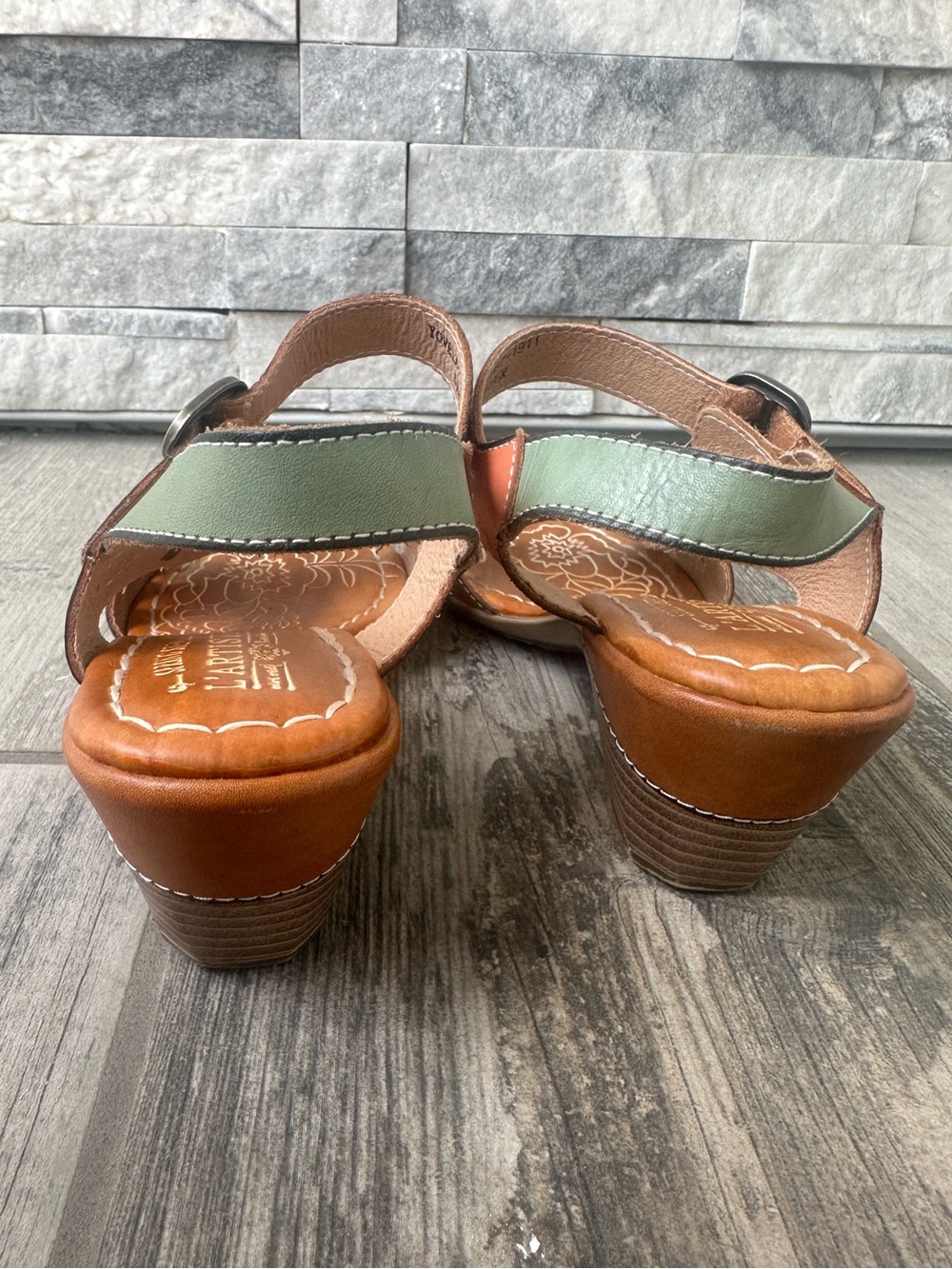 NEW L'Artiste by Spring Step Yovela  Floral Leather Sandals Size 39 - Picture 9 of 12